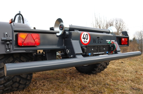 Traktorový nosič kontejnerů PORTÝR 13.10