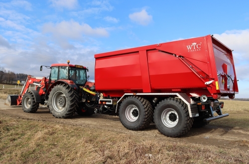 Traktorový nosič kontejnerů PORTÝR 19.12