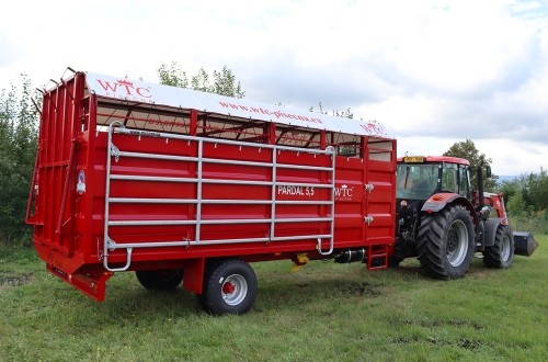 Traktorový přepravník zvířat PARDÁL 5,5